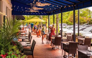 Photo patio seating at a restaurant.